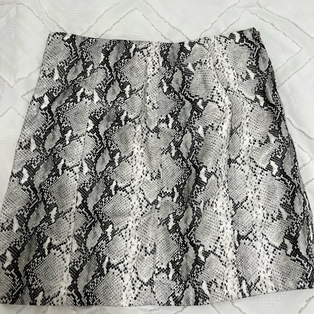 Vestique mini skirt